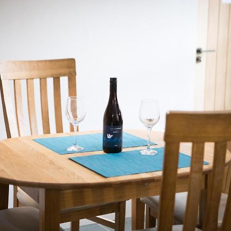 Vineyard Country Cottage Llanerch-Aeron Eksteriør bilde