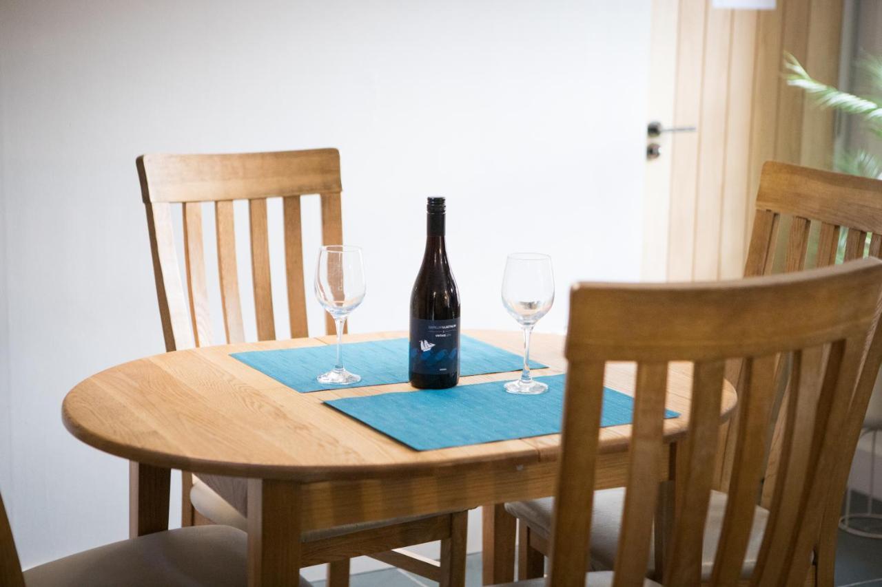 Vineyard Country Cottage Llanerch-Aeron Eksteriør bilde